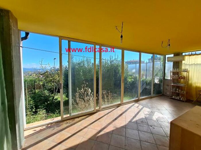 Casa con 6 locali in vendita in Via Sanminiatese, San Miniato