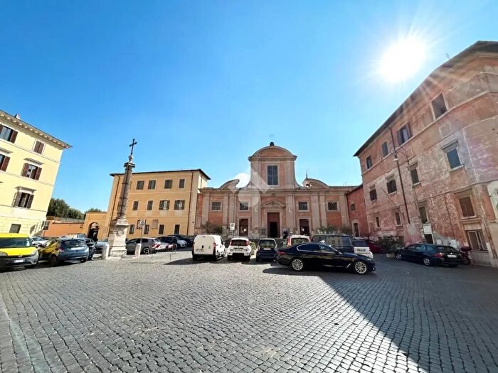 Appartamento trilocale in affitto in Piazza di S Francesco dAssisi, Roma