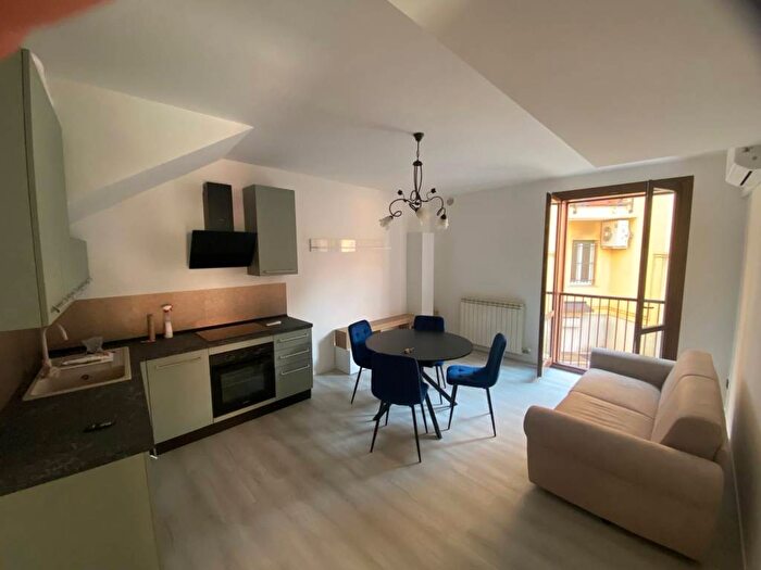 Appartamento bilocale in affitto in Piazza Roma, Centro, Seveso