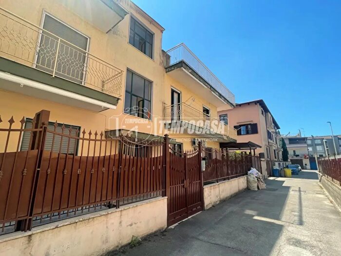 Appartamento trilocale in affitto in Aversa