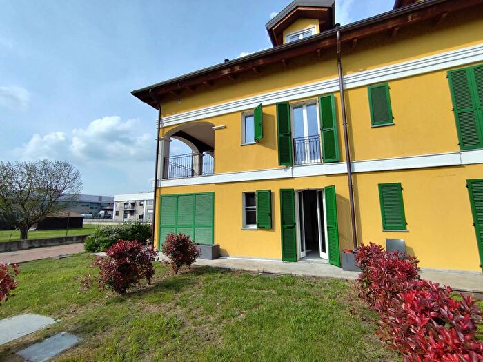 Appartamento trilocale in affitto in Via Ciriè, Centro, San Mauro Torinese