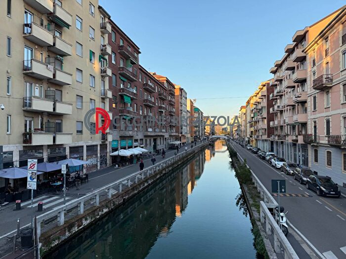 Appartamento bilocale in affitto in Alzaia Naviglio Pavese, Milano