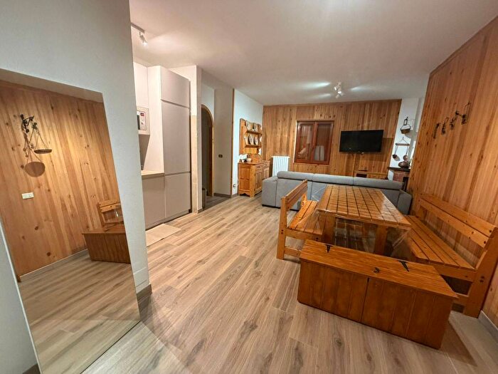 Appartamento trilocale in affitto in Viale dei Tigli, Centro, Roccaraso