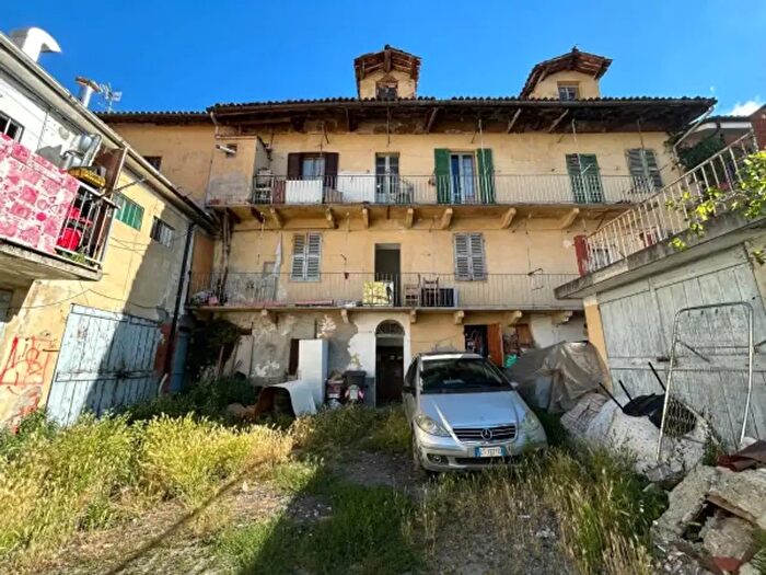 Case in Vendita e in Affitto - 2