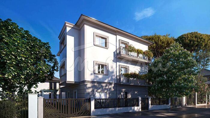 Appartamento con 7 locali in vendita in Rimini