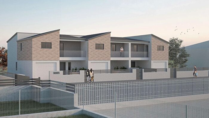 Casa quadrilocale in vendita in Via Rossini, Brugine