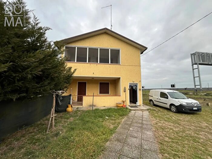 Appartamento quadrilocale in vendita in Mesola