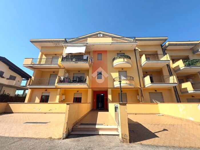 Appartamento trilocale in vendita in Contrada Stazione, San Salvo