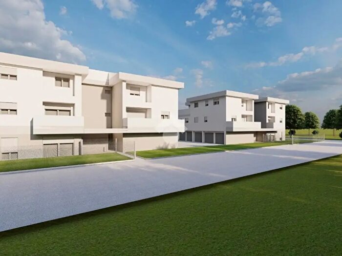 Appartamento trilocale in vendita in Via Paolazzo, Valsamoggia