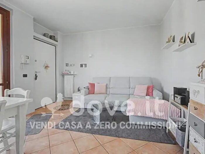 Appartamento trilocale in vendita in Via Luigi Cadorna a, Mariano Comense