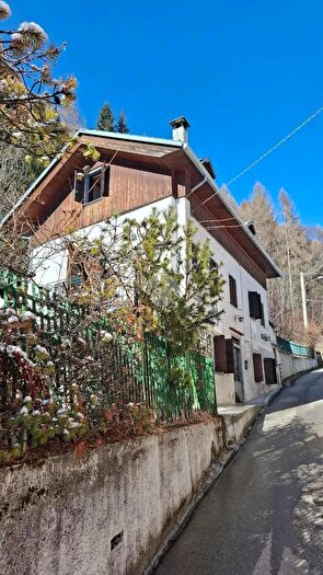 Casa con 6 locali in vendita in Via Sopracolle, Pieve Di Cadore