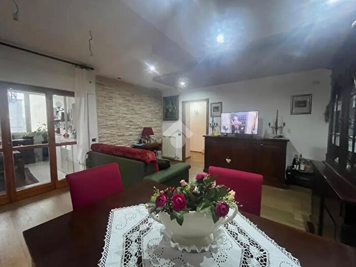 Appartamento trilocale in vendita in Via S Giacomo, Nettuno