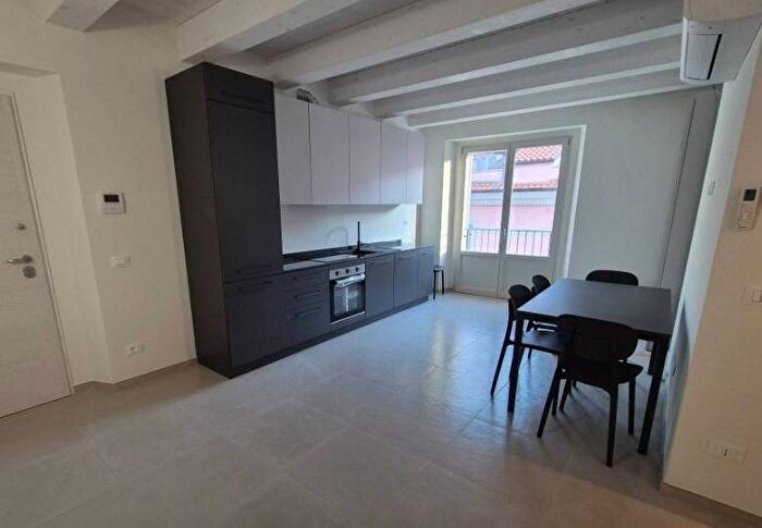 Appartamento trilocale in affitto in Piazza Giuseppe Garibaldi, Centro, San Benedetto del Tronto