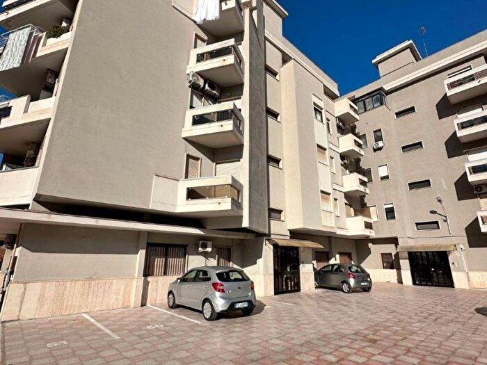 Appartamento con 5 locali in affitto in Via Venezia Giulia, Italia Montegranaro, Taranto