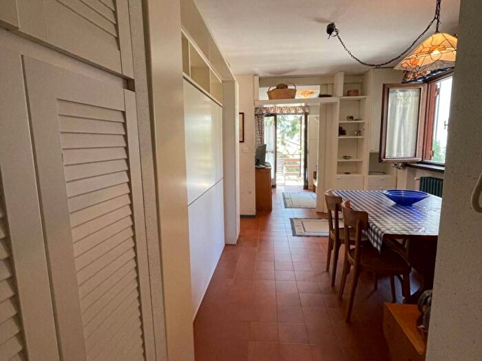 Appartamento trilocale in affitto in Via Miramonti, Sauze dOulx