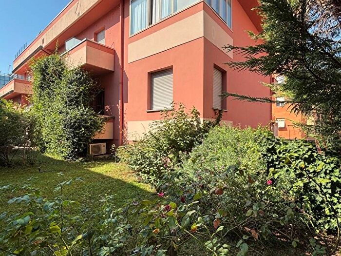 Appartamento quadrilocale in vendita in Via Giuseppe Rossi, Eurosia Santa Margherita, Parma