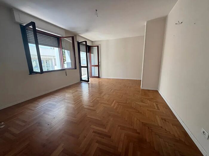 Appartamento quadrilocale in vendita in Via Giuseppe Jappelli, Abano Terme