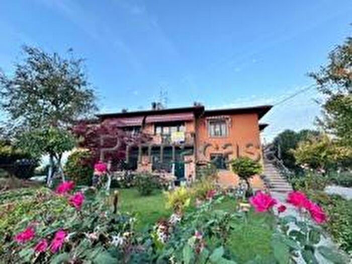 Appartamento con 6 locali in vendita in Via Filzi, Cerea