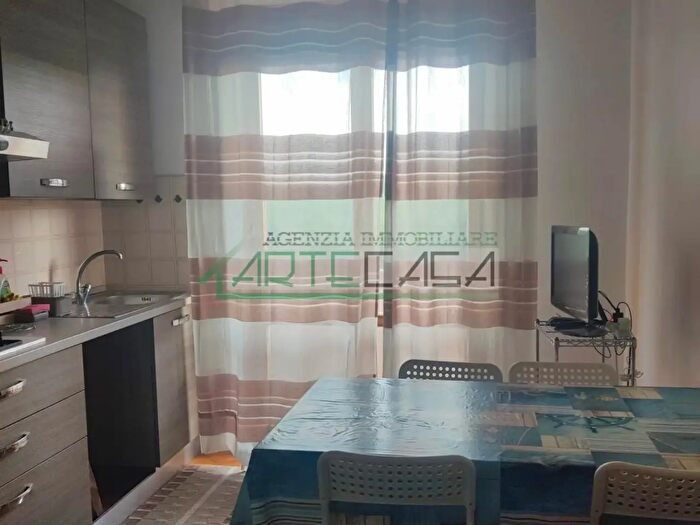 Appartamento trilocale in affitto in Pisa