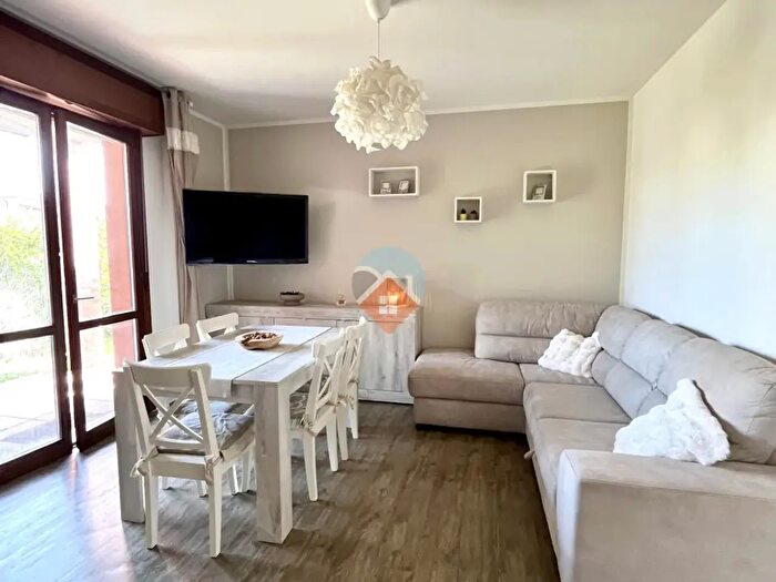 Appartamento bilocale in vendita in Via Montini, Castelnuovo Del Garda