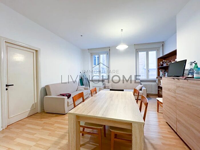 Appartamento con 6 locali in vendita in Via Mentana, Rimini