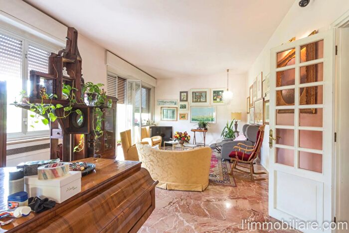 Appartamento con 6 locali in vendita in Viale Colonnello Galliano, Verona