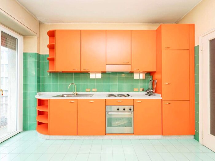 Appartamento trilocale in affitto in Via Macedonio Melloni, Piave Tricolore, Milano