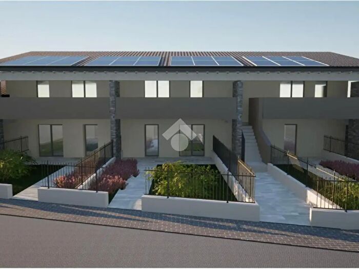 Appartamento trilocale in vendita in Via Don Giovanni Beltrame, Valeggio Sul Mincio