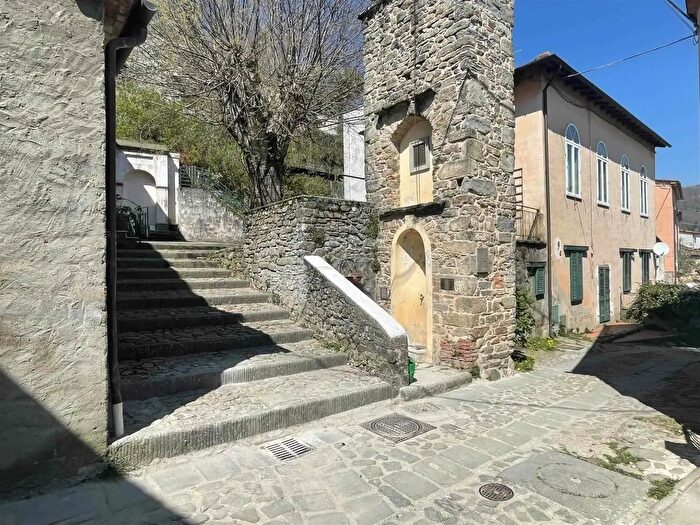 Appartamento quadrilocale in vendita in Pistoia