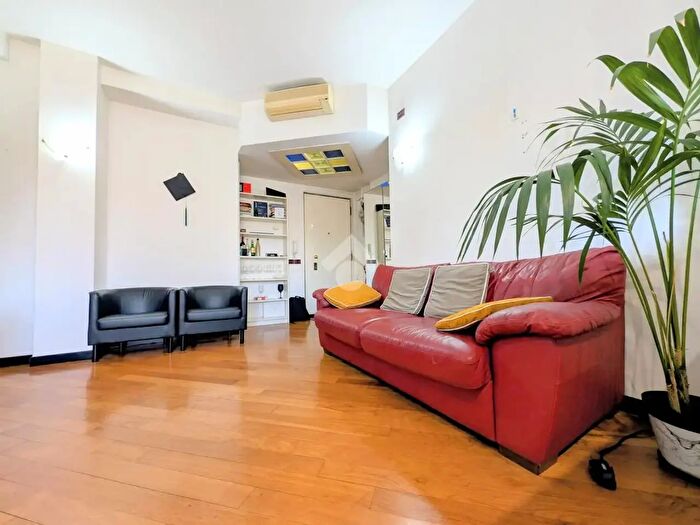 Appartamento trilocale in affitto in Viale Zara, Milano