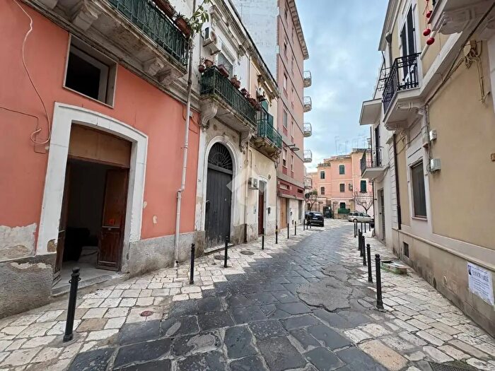 Casa trilocale in vendita in Via Santa Margherita, Brindisi