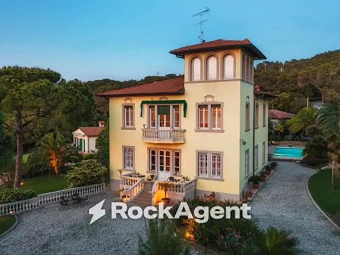 Casa con 6 locali in vendita in Via del Vaiolo, Rosignano Marittimo