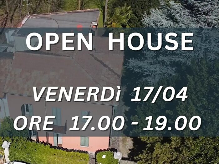 Casa con 7 locali in vendita in Via Piave, Sovico