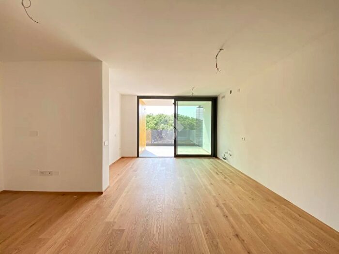 Appartamento quadrilocale in vendita in Via Venere, Cervia