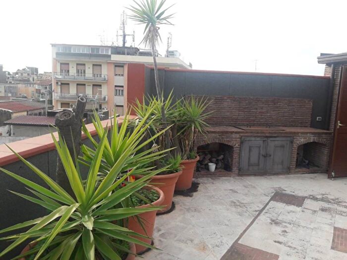Appartamento con 5 locali in affitto in Via dei Vespri, Centro, Misterbianco