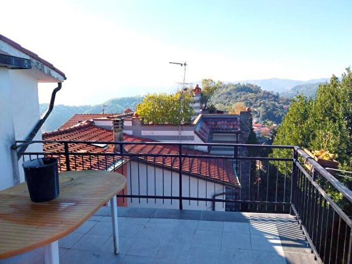 Casa con 5 locali in vendita in Via Castello, Vezzano Ligure