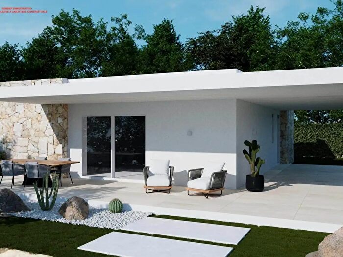 Casa quadrilocale in vendita in Via Collodi, Olbia