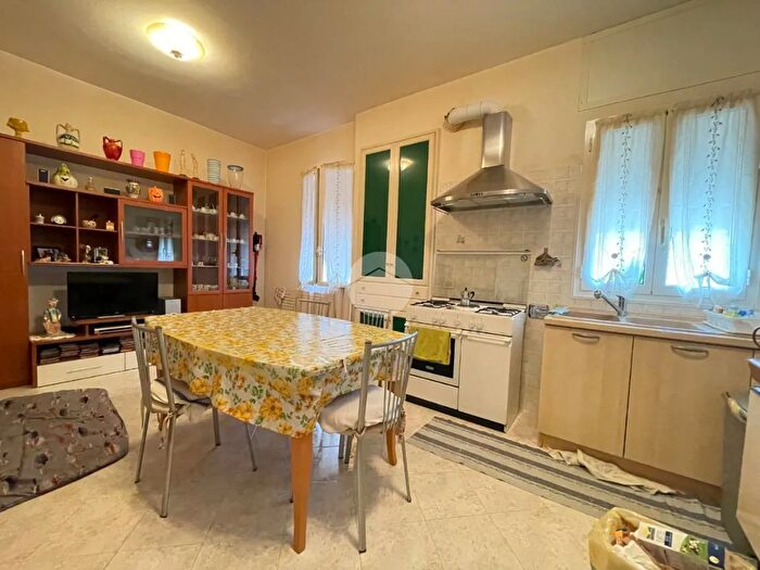 Appartamento con 5 locali in vendita in Via Giacomo Margotti, Sanremo