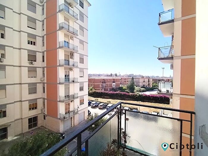 Appartamento quadrilocale in vendita in Viale Santa Panagia, Siracusa