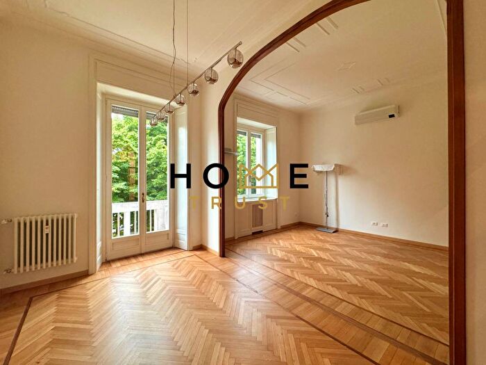 Appartamento trilocale in affitto in Viale Lazio, Montenero, Milano