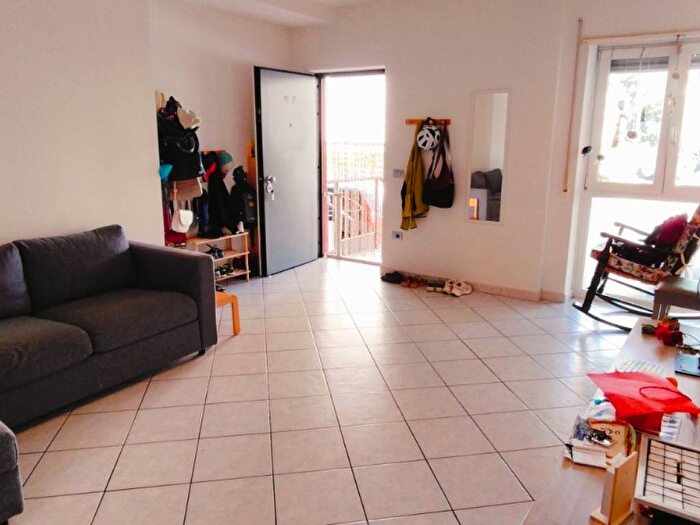 Appartamento trilocale in affitto in Maccani Campotrentino, Trento