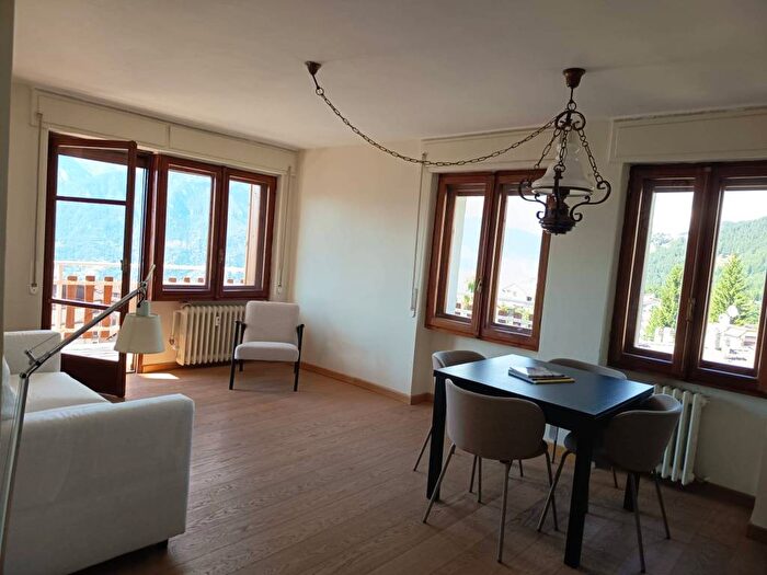 Appartamento bilocale in affitto in Piazza III Reggimento Alpini, Sauze dOulx