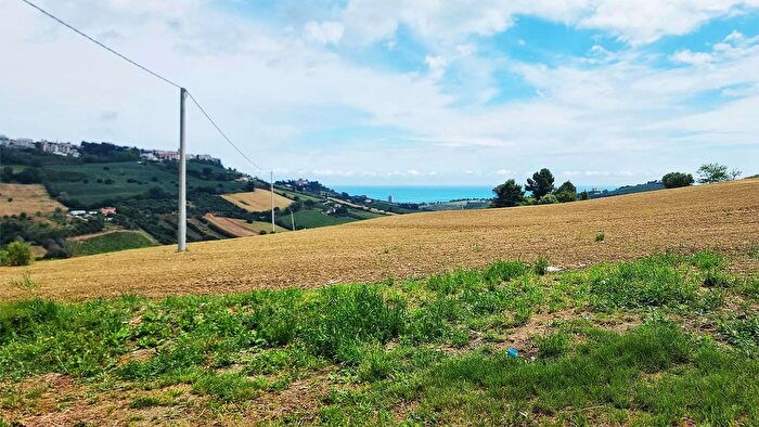 Appartamento con 5 locali in vendita in Contrada Santa Petronilla, Fermo