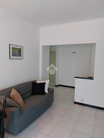 Appartamento bilocale in affitto in Via Carnia, Milano