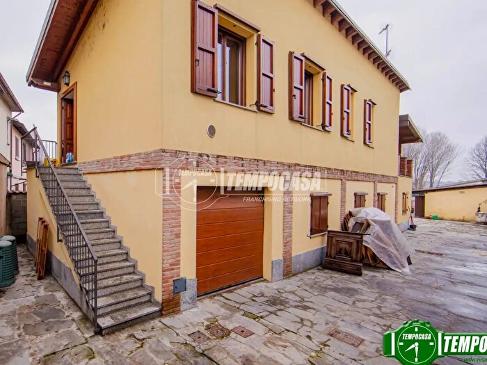 Casa trilocale in vendita in Via Cascina Mensi, Albuzzano