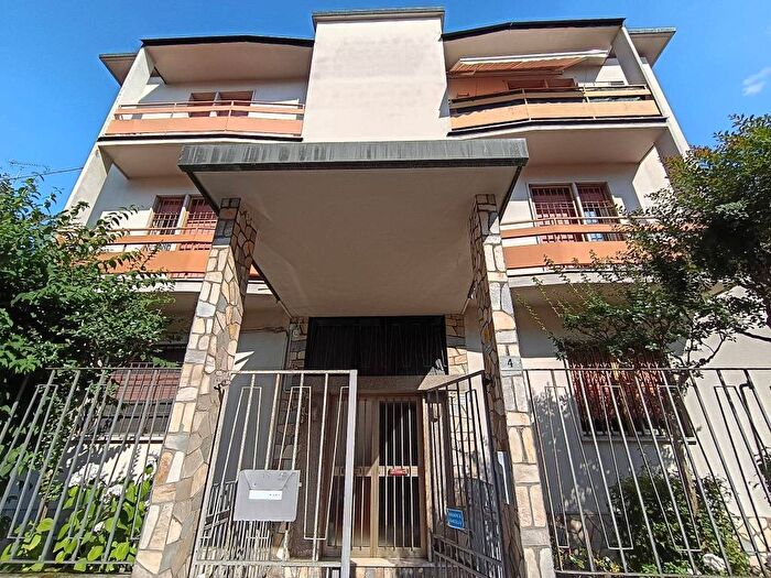 Appartamento trilocale in affitto in Via Renato Simoni, San Donato, Bologna