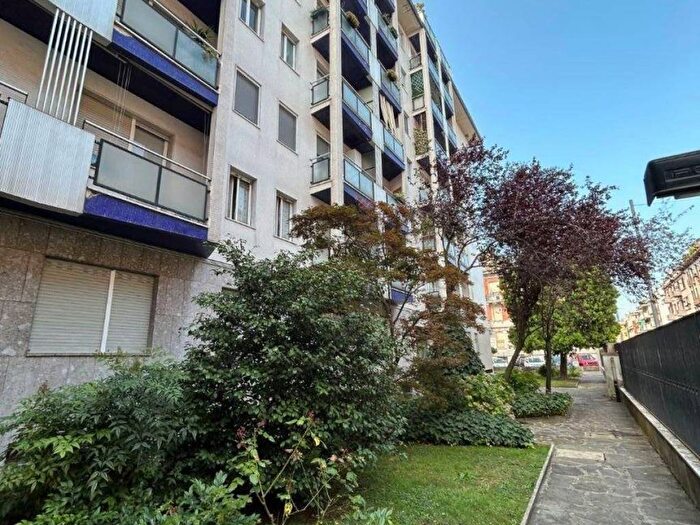 Appartamento bilocale in affitto in Via Ludovico Lazzaro Zamenhof, Corso San Gottardo, Milano