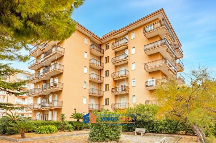 Appartamento bilocale in vendita in Via Amerigo Vespucci, Andora