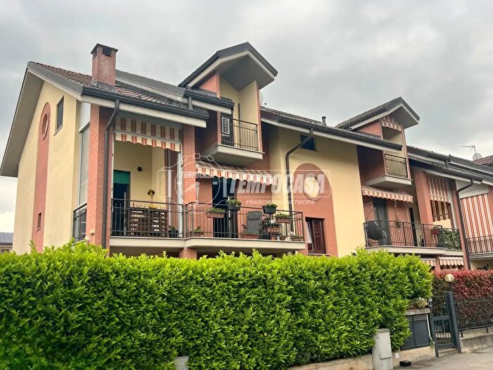 Appartamento quadrilocale in vendita in Via Carignano, La Loggia
