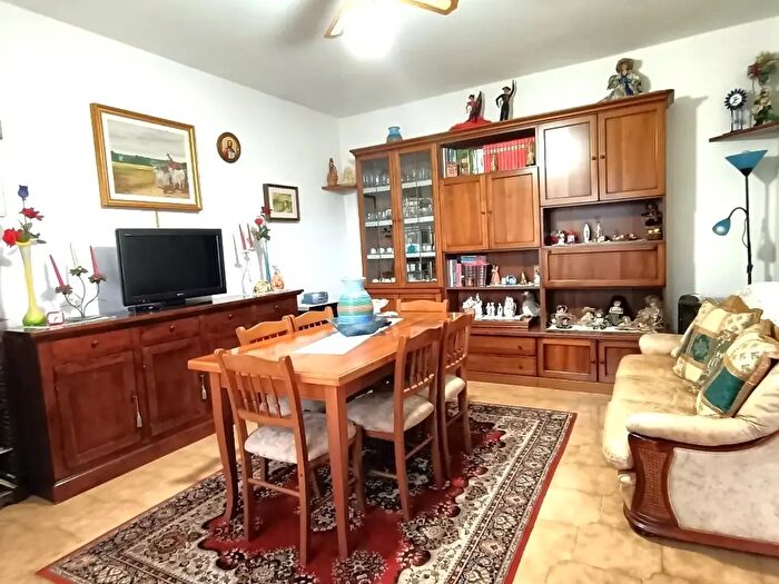 Casa con 6 locali in vendita in Ceregnano